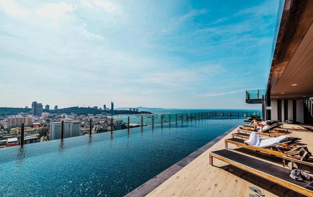 Central Pattaya Condo With A Beautiful View Exterior photo